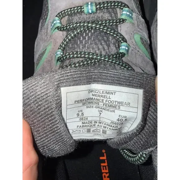 Merrell Waterproof Hiking Shoes Women's 9.5 - Picture 2 of 10